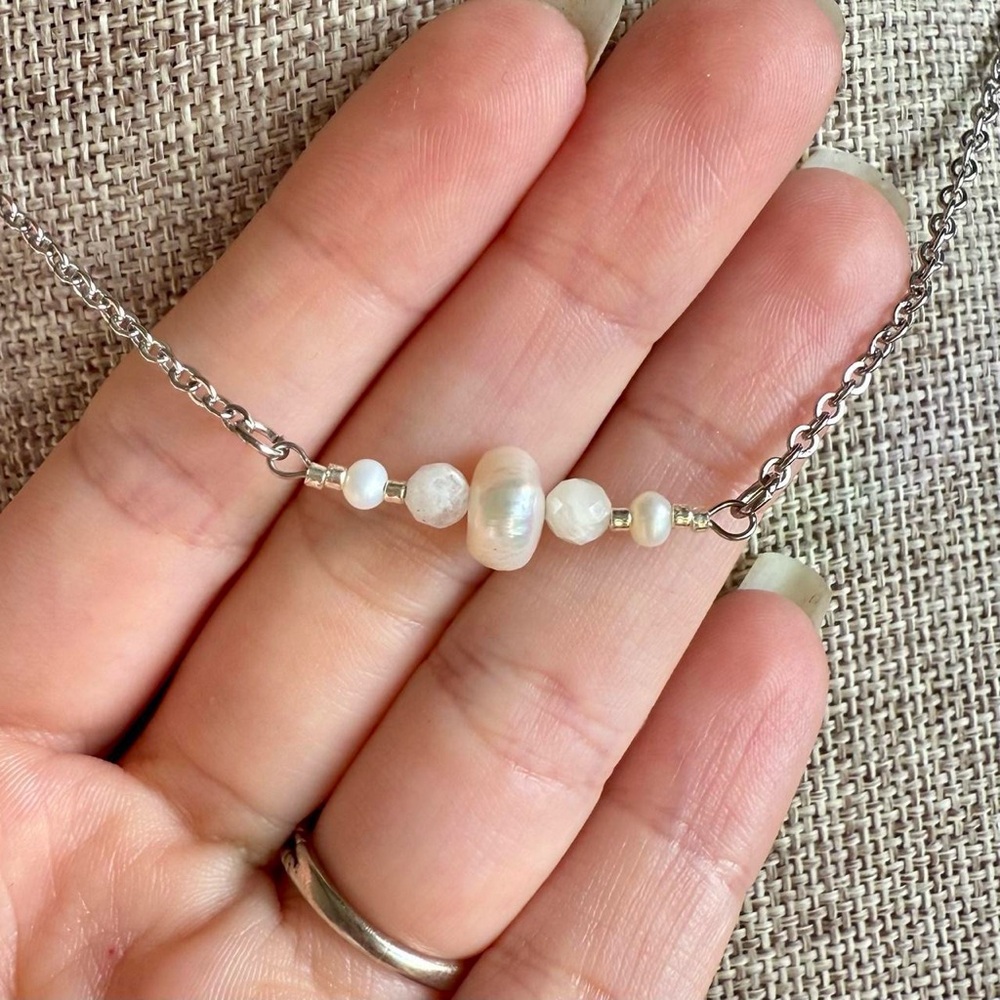 Moonstone & Pearl Bar Necklace